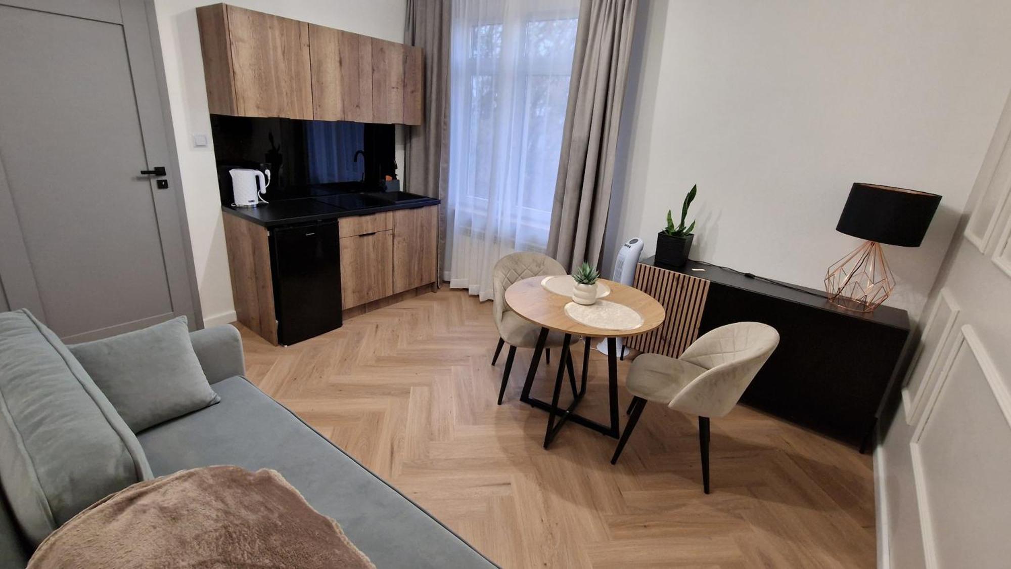 Brama Lwowska Apartamenty - Wiecej Na Www,Bramalwowska,Pl Zamość Exterior photo